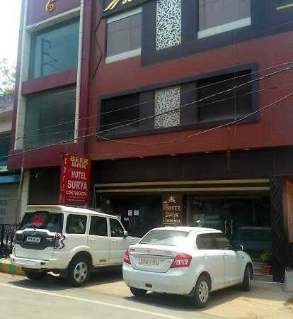 Hotel Surya Continental Lucknow Bagian luar foto